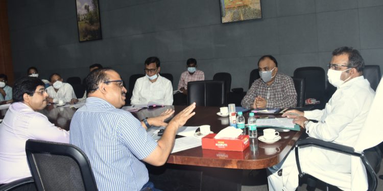 राज्यातील कापूस खरेदी नोव्हेंबरच्या पहिल्या आठवड्यात सुरू करण्यासाठी नियोजन करण्याचे सहकार मंत्री बाळासाहेब पाटील यांचे निर्देश