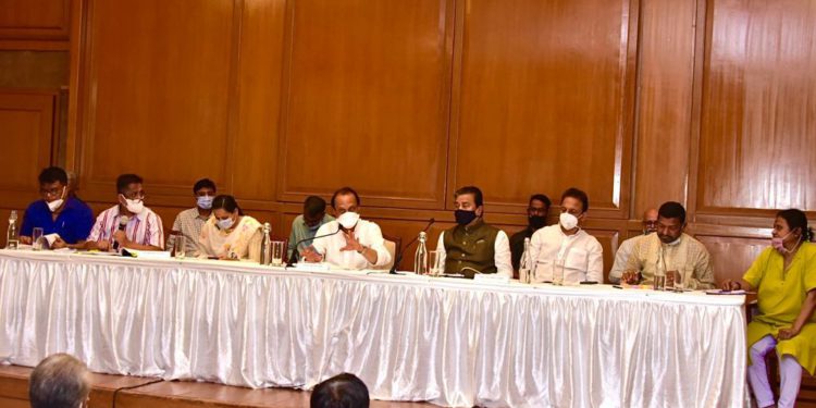 कबड्डी खेळाची लोकप्रियता वाढविण्यासाठी, युवा खेळाडूंना प्रोत्साहन देण्यासाठी एकजुटीने प्रयत्न करण्याचे उपमुख्यमंत्री अजित पवार यांचे आवाहन