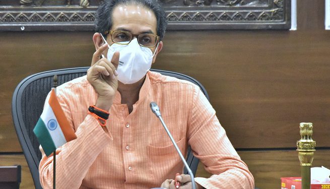 चिपी विमानतळामुळे कोकणाला मोठा फायदा; मुख्यमंत्र्यांची केंद्रीय नागरी हवाई वाहतूक मंत्र्यांशी चर्चा 