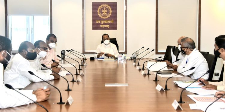 सोलापूर विद्यापीठातील पुण्यश्लोक अहिल्यादेवी होळकर यांचे स्मारक राजमातांच्या कार्यकर्तृत्वाला साजेसे व गौरव वाढवणारे असले पाहिजे – उपमुख्यमंत्री अजित पवार