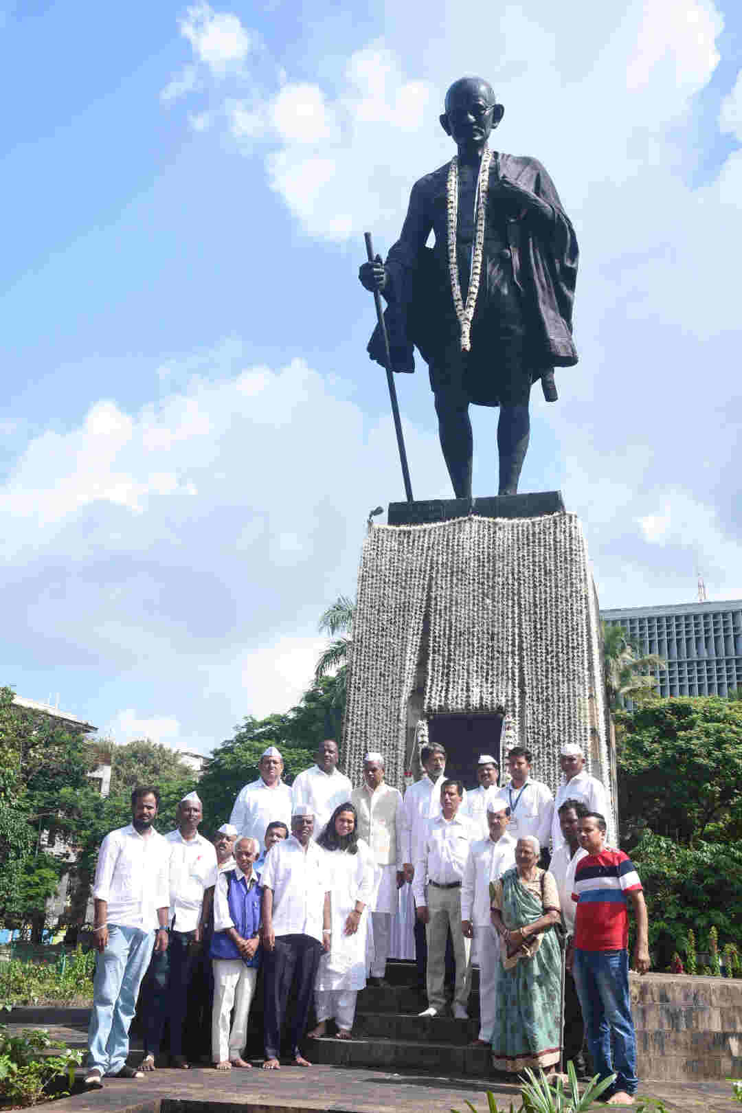 राष्ट्रपिता महात्मा गांधी यांच्या १५३ व्या जयंतीनिमित्त सर्व धर्म सभा कार्यक्रम साजरा