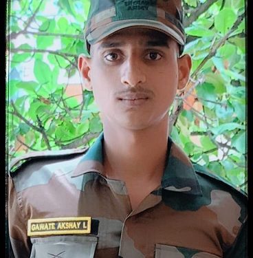 ‘अग्निवीर’ अक्षय गवते यांच्या कुटुंबाला राज्य शासनातर्फे दहा लाख रुपयांची मदत