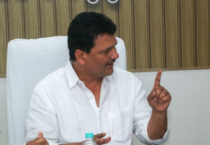 राज्याच्या आरोग्य धोरणाबाबतचा प्रस्ताव तातडीने सादर करा – मंत्री प्रकाश आबिटकर