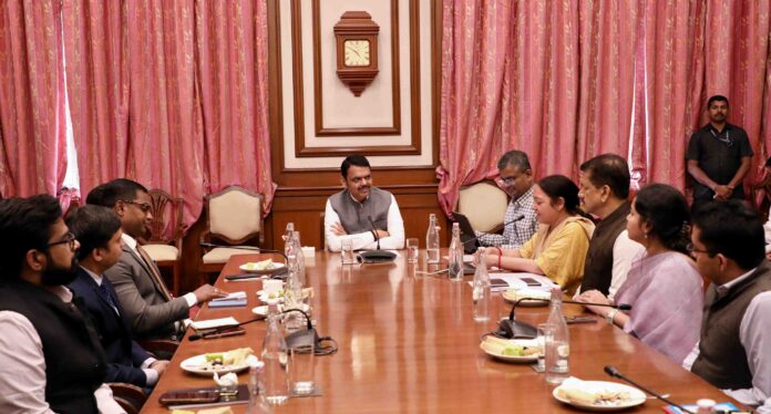 १.५ ट्रिलियन डॉलर अर्थव्यवस्था निर्माण करण्याची मुंबईची क्षमता – मुख्यमंत्री देवेंद्र फडणवीस – महासंवाद १.५ ट्रिलियन डॉलर अर्थव्यवस्था निर्माण करण्याची मुंबईची क्षमता – मुख्यमंत्री देवेंद्र फडणवीस – महासंवाद