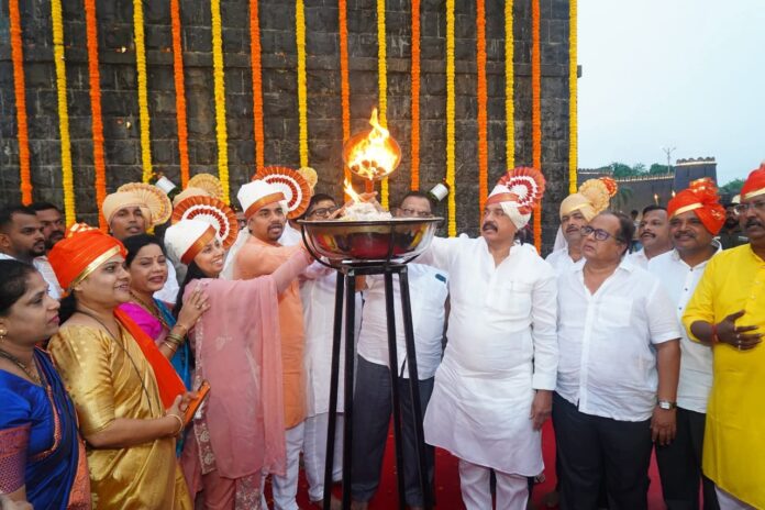 रोहा येथील शिवसृष्टीचे मंत्री अदिती तटकरे यांच्या हस्ते लोकार्पण संपन्न