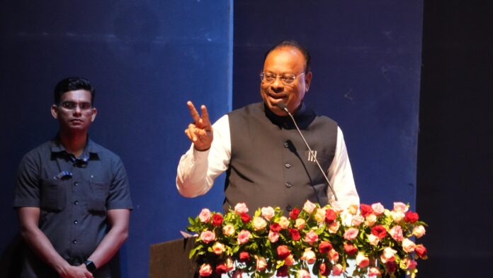 शासन, लोकप्रतिनिधींनी एकत्र येत अधिकाधिक पात्र लाभार्थ्यांची नोंदणी करा – पालकमंत्री चंद्रशेखर बावनकुळे – महासंवाद शासन, लोकप्रतिनिधींनी एकत्र येत अधिकाधिक पात्र लाभार्थ्यांची नोंदणी करा – पालकमंत्री चंद्रशेखर बावनकुळे – महासंवाद