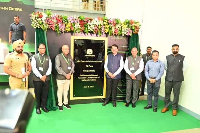 Inauguration of John Deere Intelligent Solutions' Sanaswadi at Shirur Industrial Estate (5)