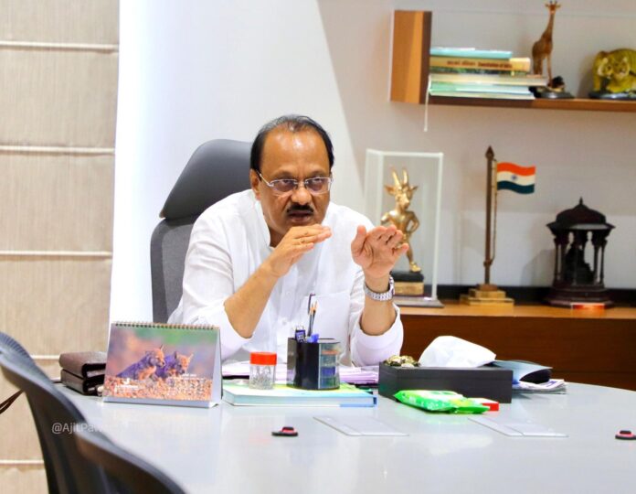 राजकोट किल्ल्यावर भव्य आरमार संग्रहालयासह प्रदर्शन, पर्यटन केंद्र उभारणार – उपमुख्यमंत्री अजित पवार यांच्या अध्यक्षतेखालील बैठकीत निर्णय – महासंवाद राजकोट किल्ल्यावर भव्य आरमार संग्रहालयासह प्रदर्शन, पर्यटन केंद्र उभारणार – उपमुख्यमंत्री अजित पवार यांच्या अध्यक्षतेखालील बैठकीत निर्णय – महासंवाद